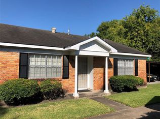 5806 Clarewood Dr #B, Houston, TX 77081