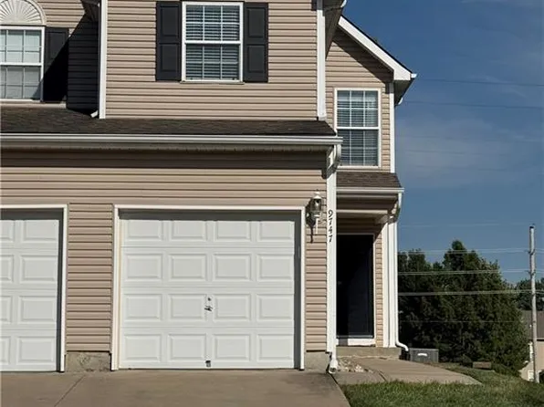 9747 N Lewis Ave, Kansas City, MO 64157