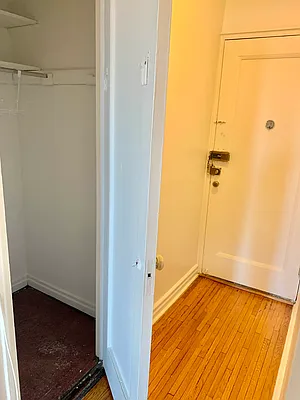 Rented by RealTegrity NY LLC | media 20