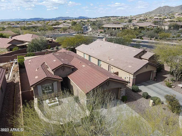 41520 N River Bend Ct — Photo 35