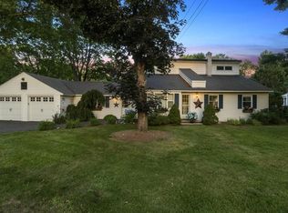 3 Charlesgate Rd, Walpole, MA 02081