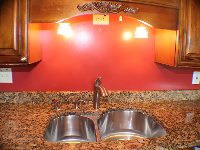 8008 Tyson Oaks Cir — Photo 10