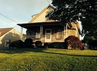 448 Maplewood Ave, Struthers, OH 44471
