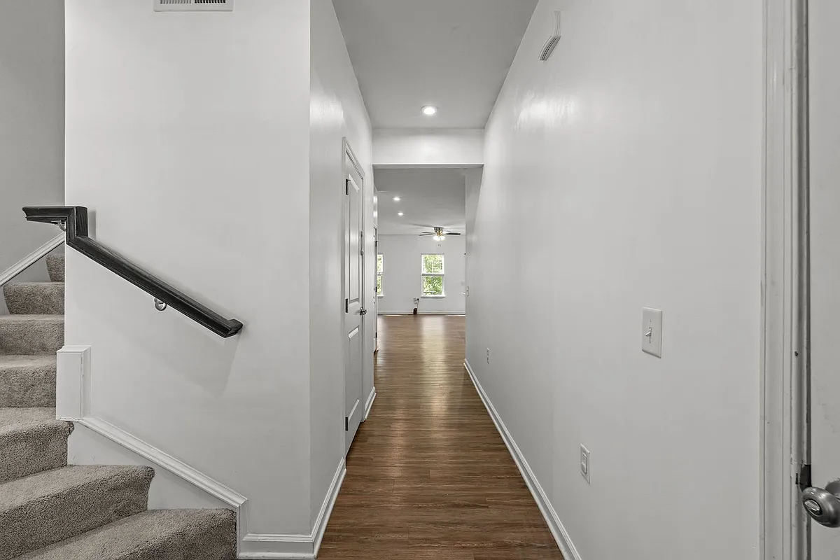 Building Photo - 109 Capeside Ct