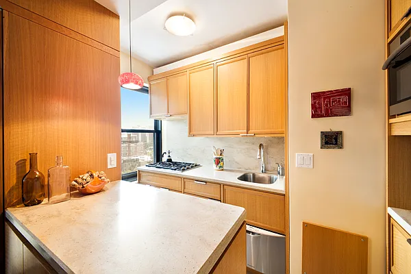 Sold by Patrick Quagliano, LREB | media 3