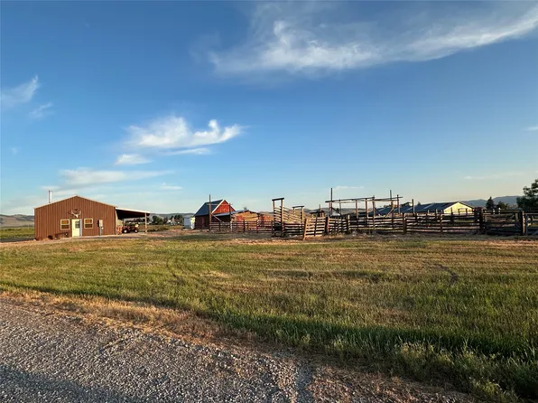 30 Kolbeck Ln, Hall, MT 59837