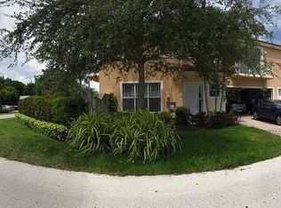 1303 NE 12th St, Fort Lauderdale, FL 33304