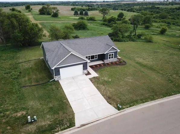 103 Graelyn Cir, Barneveld, WI 53507