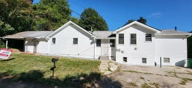 513 Center St — Photo 1