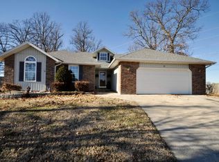 401 Daniel Dr, Nixa, MO 65714
