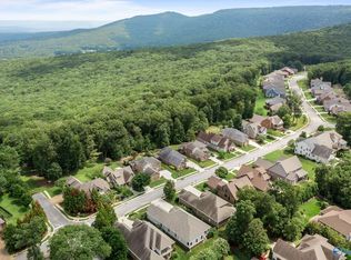 Hawks Way NE, Huntsville, AL 35811