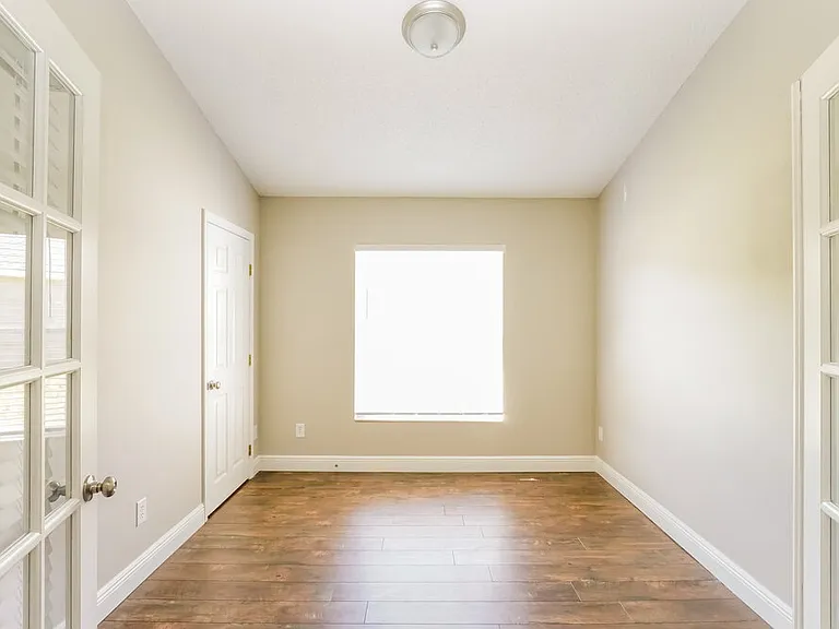 936 Haverford Dr — Photo 11