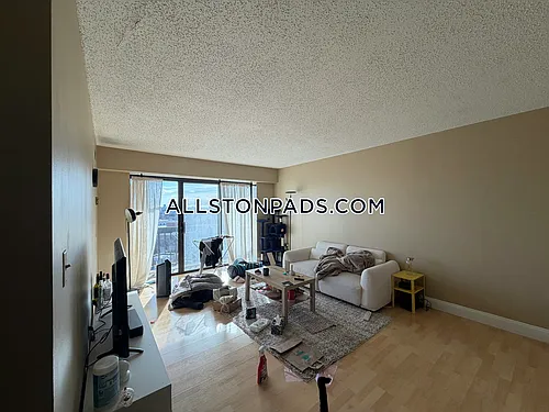 15 N Beacon St Photo 1