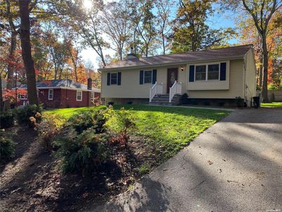 10 Setauket Trail, Ridge, NY, 11961