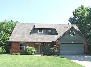 3611 E 142nd St S, Bixby, OK 74008