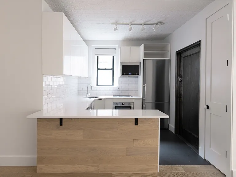 625 Greenwich St #2 — Photo 5