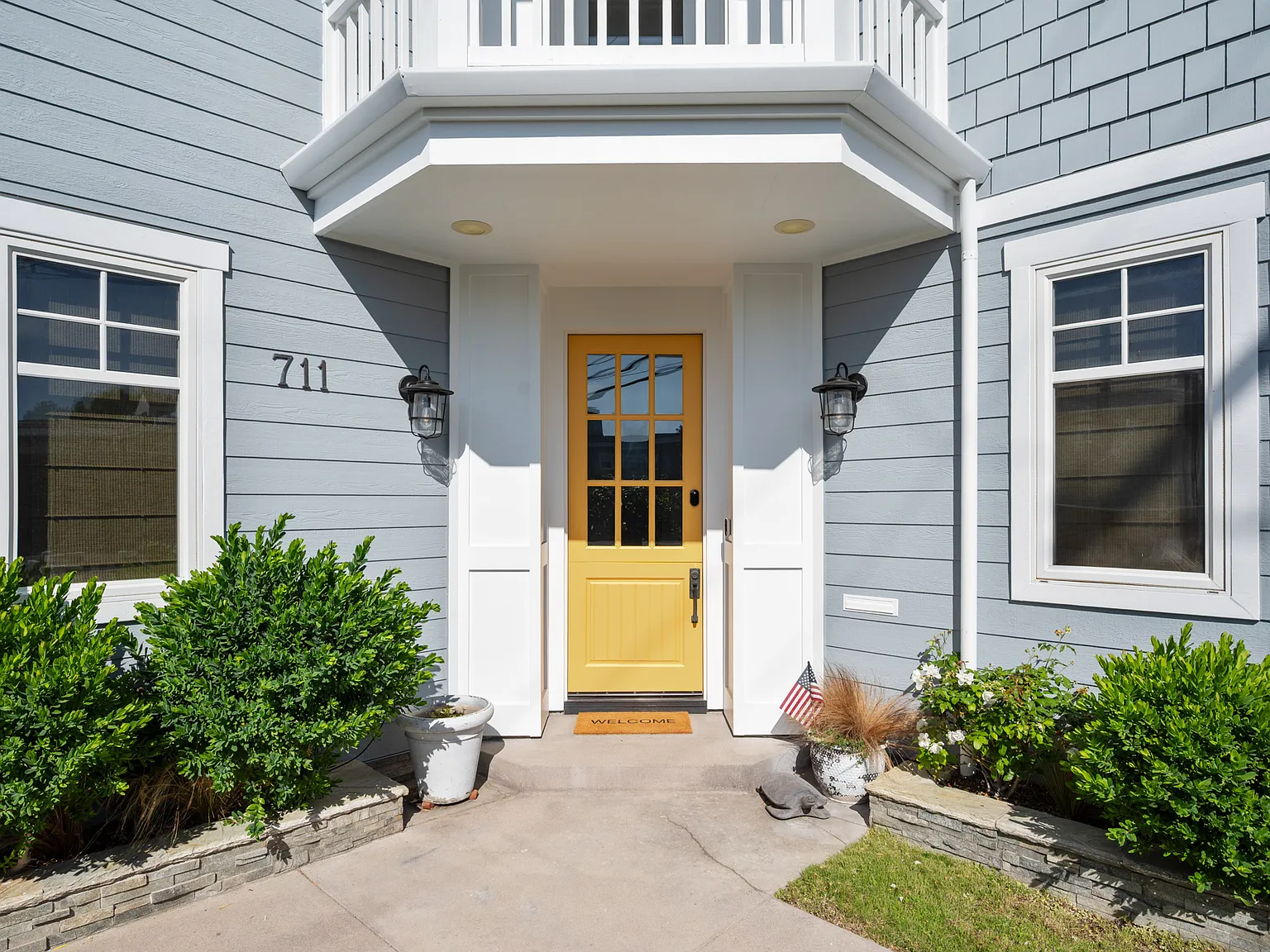 4 bed, 3.5 bath, 3329 sqft, $12,000 — Photo 2