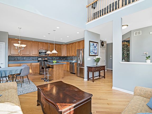 5th image of 10083 Cummings St Unit 1008