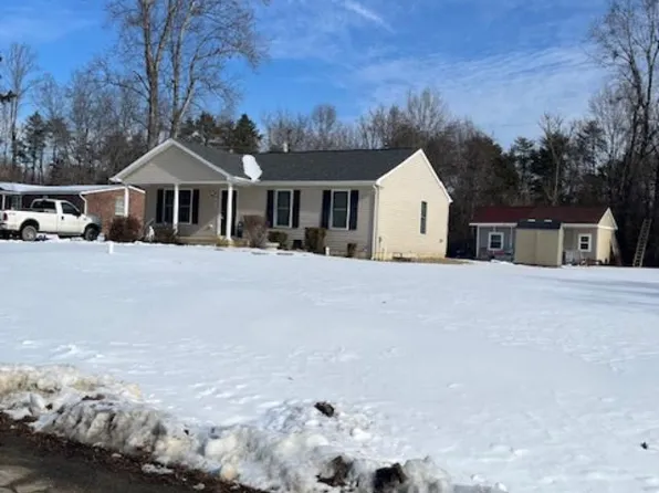 8021 Camp Town Rd, Spotsylvania, VA 22551