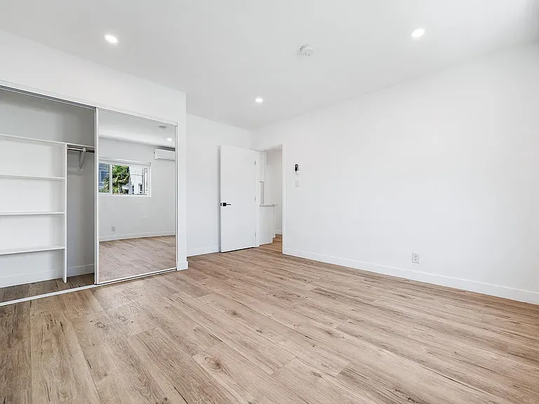 1508 S Orange Grove Ave #3 — Photo 3