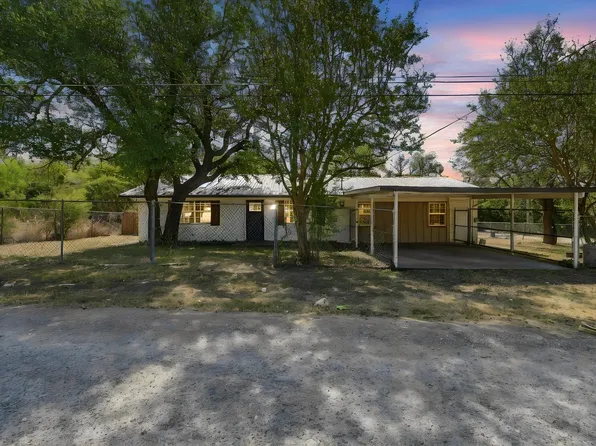 102 Creek Dr, Whitney, TX 76692