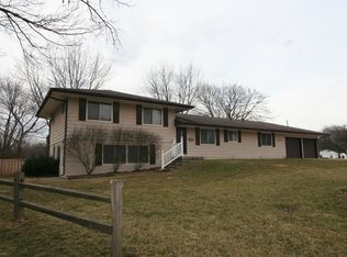 305 E 28th St S, Newton, IA 50208