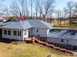 5372 Columbus Rd, Centerburg, OH 43011