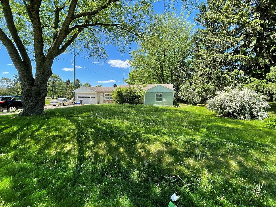 2nd image of 117 Oneida St