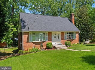 5403 Rolling Rd, Springfield, VA 22151