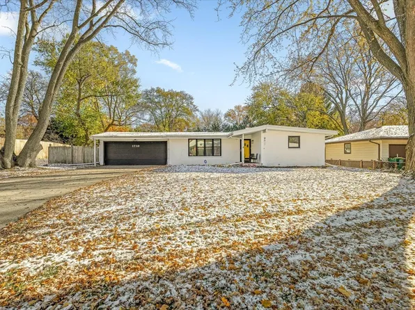 1710 Lynnwood St, Rockford, IL 61108