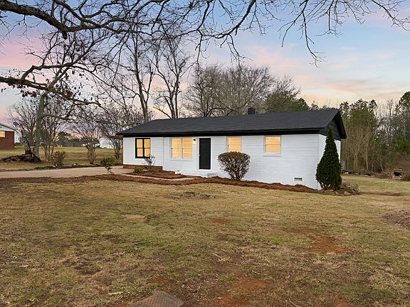 2nd image of 2749 Philadelphia Rd