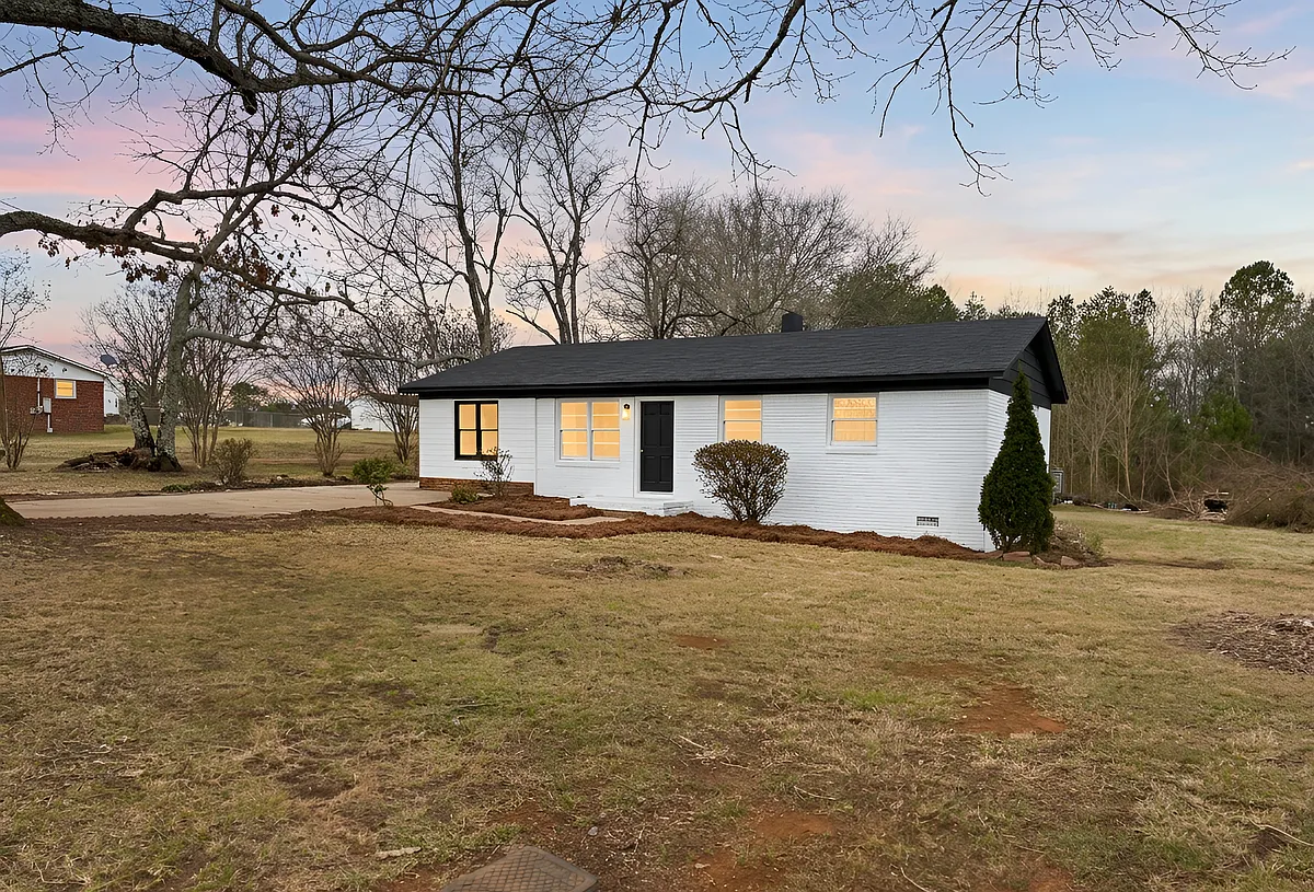 Building Photo - 2749 Philadelphia Rd