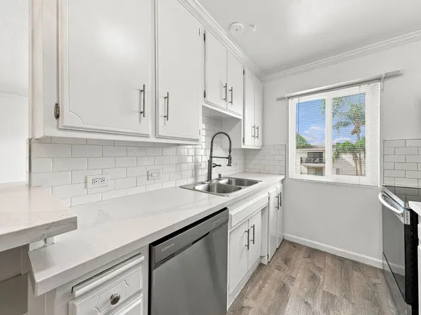400 N Acacia Ave, Fullerton, CA