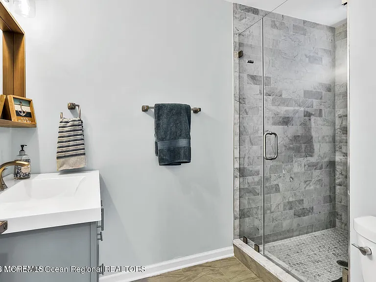 1813 Bradley Ter — Photo 11