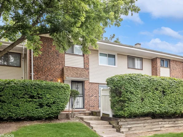 862 White Oak Ln, University Park, IL 60484