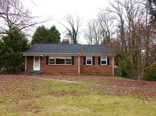 3 Hazel Dr, Taylors, SC 29687