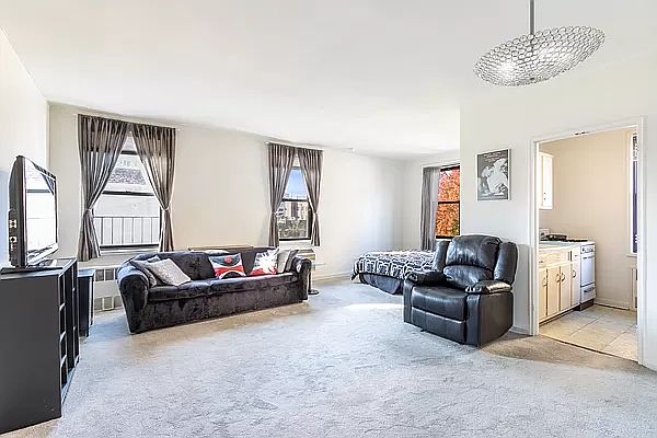 1st image of 100 W 12th St APT 6A