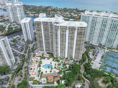 20281 E Country Club Dr APT 2215, Aventura, FL, 33180