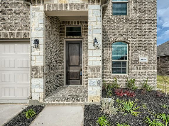 3rd image of 3456 Evergreen Way Grand