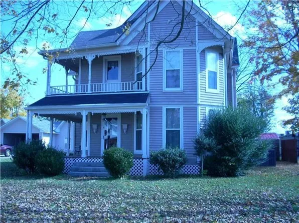 204 S Horton Pkwy, Chapel Hill, TN 37034