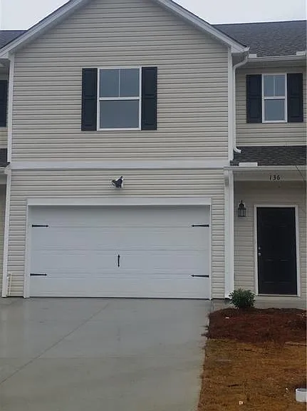 136 Heritage Place Dr — Photo 4