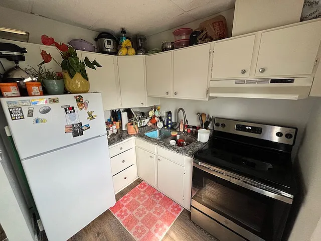 Kitchen from front door