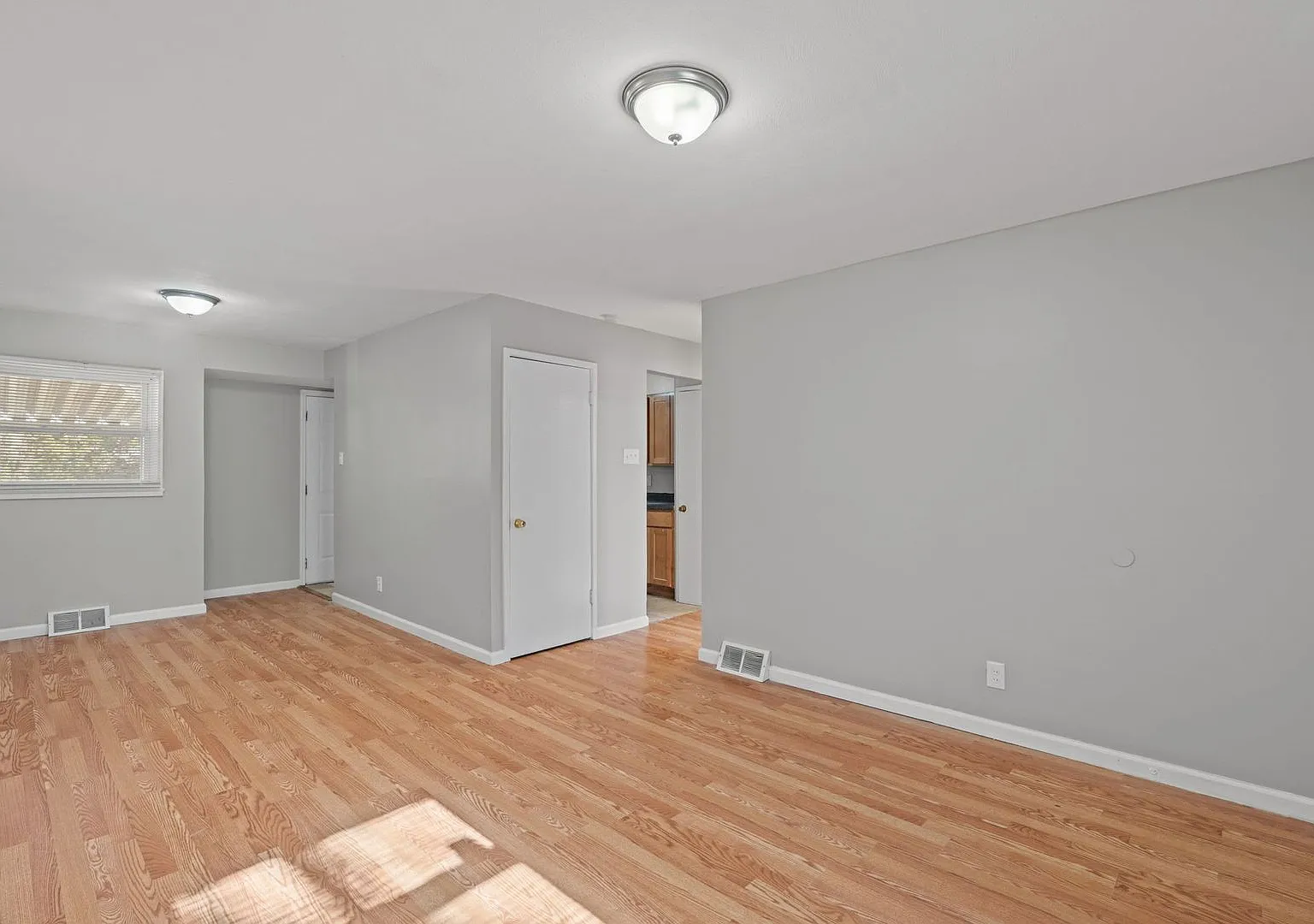 3-Bedroom Home with Large Backyard Section 8 Welcome! — Photo 3