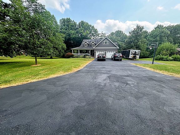 2nd image of 1799 Hatcher Hill Rd