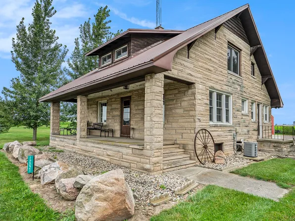 12021 County Road 38, Millersburg, IN 46543