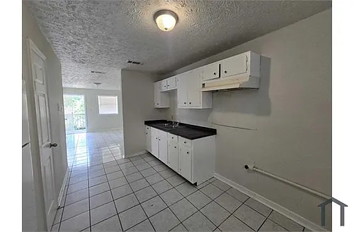 3380 Shady Oaks St #D Photo 1
