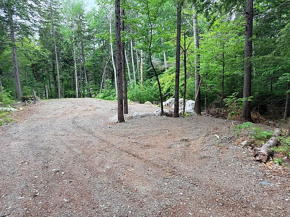 3rd image of 19 Brown Road