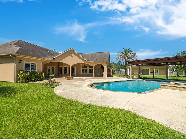 9436 Hufsmith Rd — Photo 41