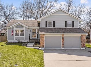 1116 SW Eastman St, Blue Springs, MO 64015