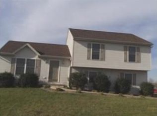 98 Crestview Dr, Martinsburg, WV